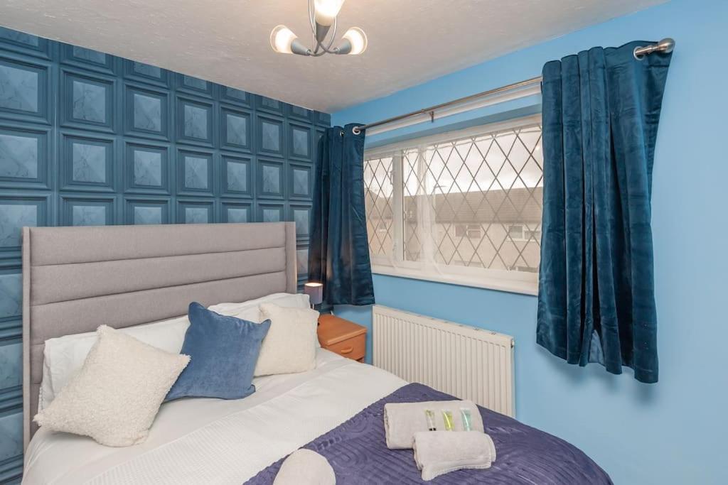 Leed City Centre - Armley Wortley Лидс Экстерьер фото