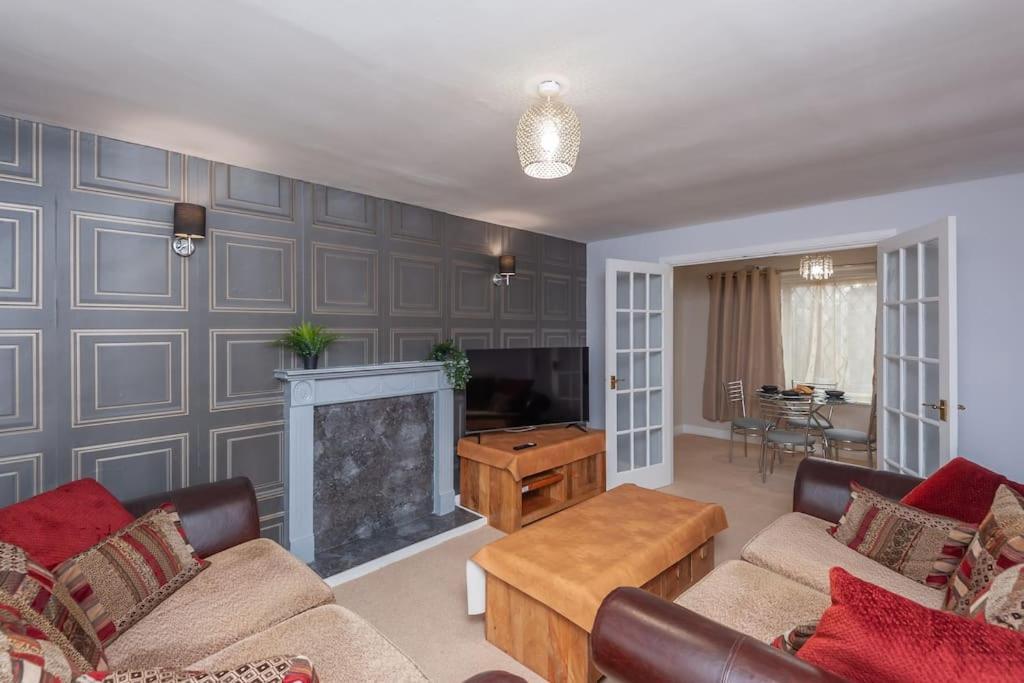Leed City Centre - Armley Wortley Лидс Экстерьер фото