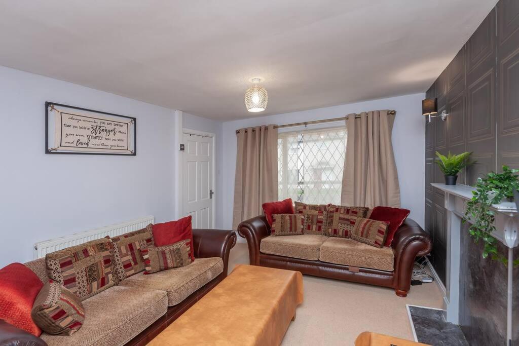 Leed City Centre - Armley Wortley Лидс Экстерьер фото
